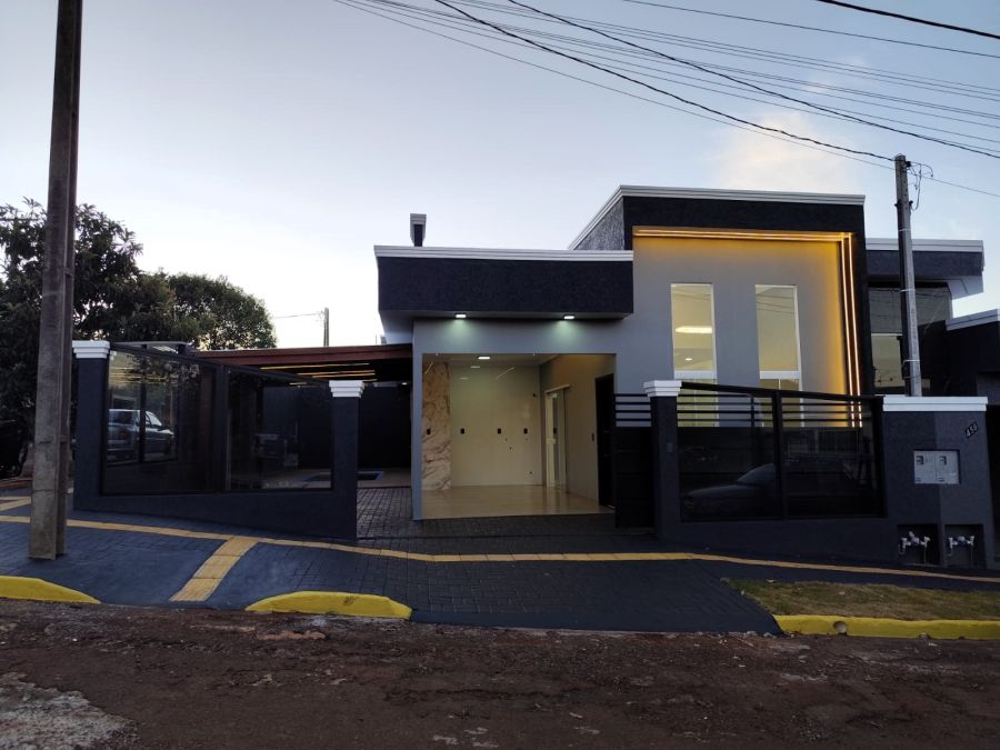 Sobrado - Venda - Lot. Prass - Marechal Cândido Rondon - PR