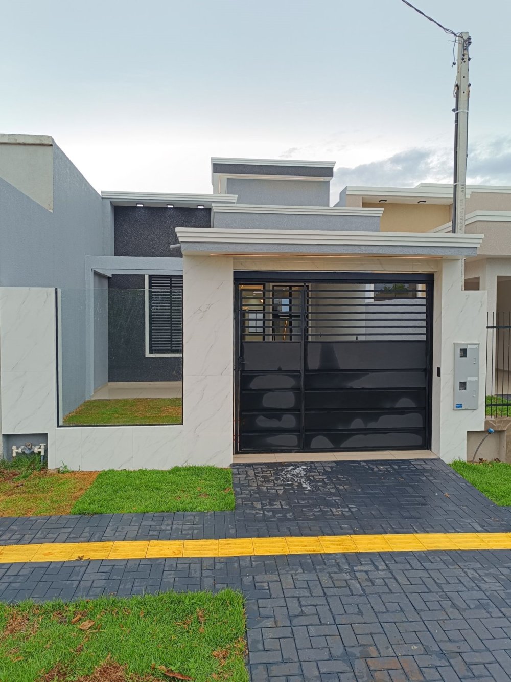 Casa Geminada - Venda - Boa Vista - Marechal Cndido Rondon - PR